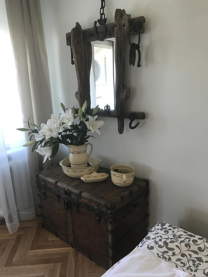 Apartament Karmelicka 19 Muzeum Polin Varsóvia Exterior foto